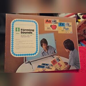 Forming Sounds Phonic Cards Set